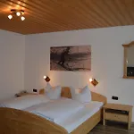 Haus Garni Luggi Leitner Mittelberg