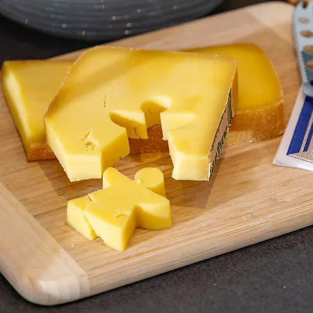 Haus Garni Luggi Leitner מלון מיטלברג