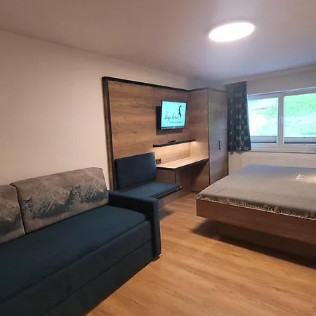 Haus Garni Luggi Leitner מלון