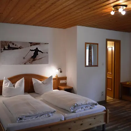 Haus Garni Luggi Leitner Hotel *