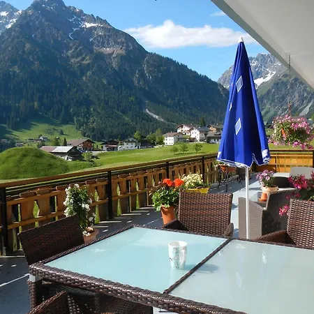 Haus Garni Luggi Leitner מלון *