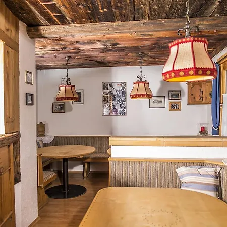 Отель Haus Garni Luggi Leitner