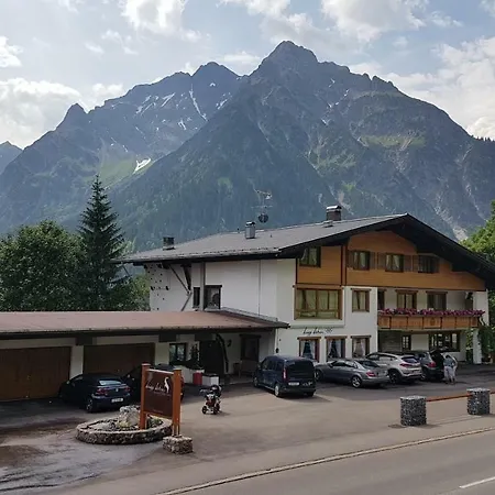 Haus Garni Luggi Leitner מלון *